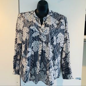 **Goodwill Sale**Collective Concepts Blouse